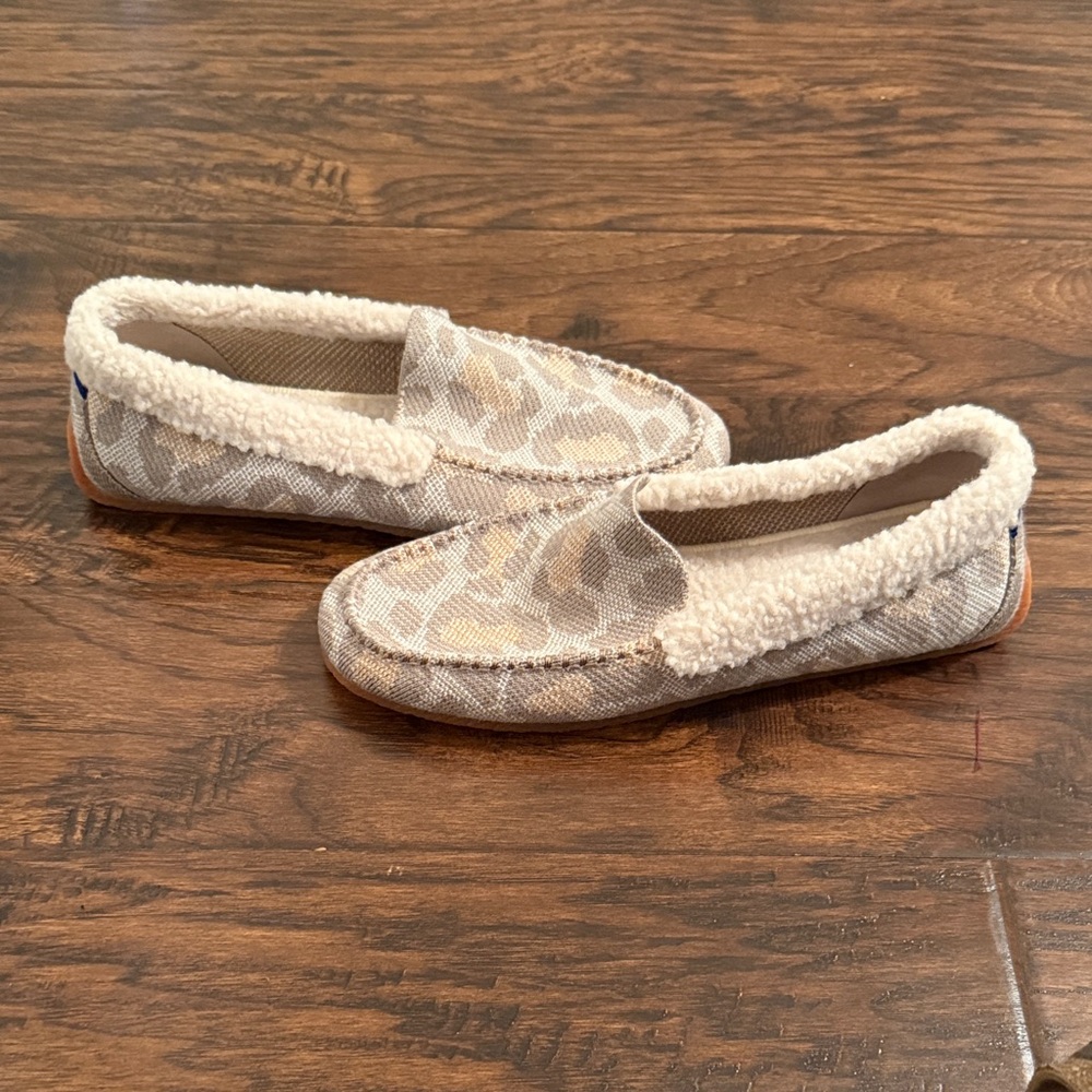 Rothy’s The Slipper Cozy Cat Gray